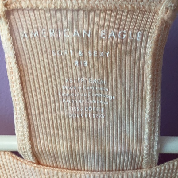 I’m selling this american eagle size xs shirt!!! - Picture 2 of 3